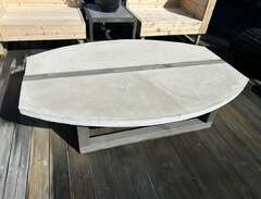 Bord, gjuten beton