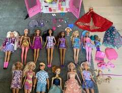 Barbie dockor, kläder, till...