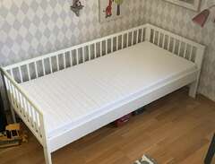 Säng för barn 70x160