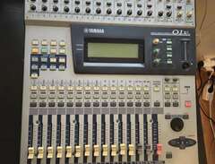 Yamaha 01v mixer med MY8-AD.