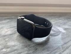 Apple Watch Series 5 (GPS +...