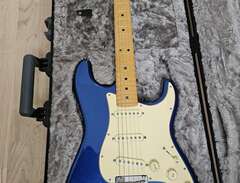 Fender stratocaster ultra c...