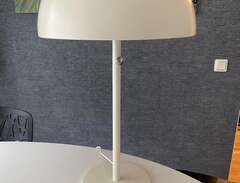 Bordslampa vit IKEA 365+ Br...