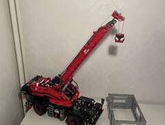 Lego Technic Crane 42082
