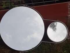 "Due Mirror", Rodny Kinsman...