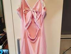 rosa klänning från Shein