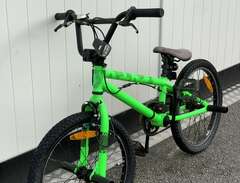 Grön BMX-Cykel SCOTT