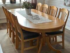 Finskt björkbord med 10 stolar
