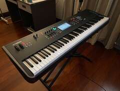 Yamaha MODX 8 Synthesizer -...