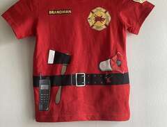 Oanvänd T-shirt, brandman,...