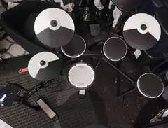 Roland TD-02KV V-Drums Kit...