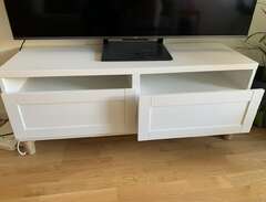 Ikeas TV-bänk