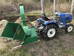 kompakt traktor med utrustning