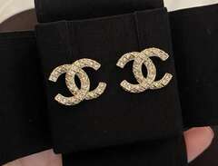 Chanel örhängen - äkta