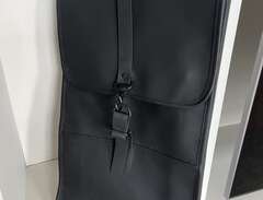 RAIN ryggsäck nyskick svart