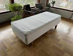 Ikea 90 cm säng
