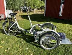 Elcykel för rullstol