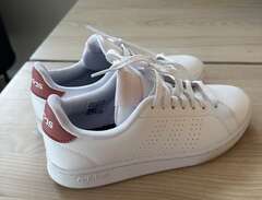 Adidas Advantage shoes stil...