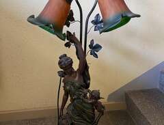 lampa staty skulptur