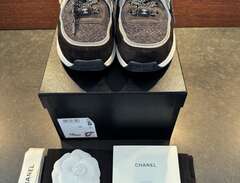 CHANEL sneakers grå tweed s...