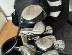Golf väska med 13 klubbor k...