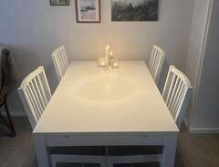 Matbord och stolar