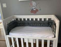 Troll bedside crib