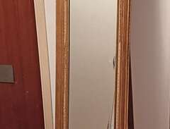 Spegel helkropp 168 cm hög