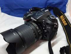 Nikon D7100 med 18-105mm 1:...