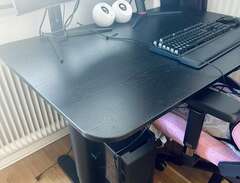 BEKANT Höj&Sänkbart skrivbord
