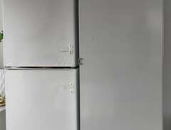 AEG kylskåp inbyggt/integre...