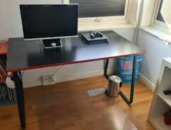 Skrivbord för gaming
