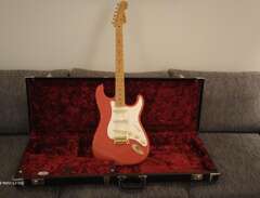 Fender Hank Marvin Stratoca...