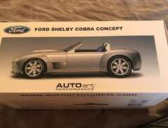 Ford Shelby Cobra Concept A...
