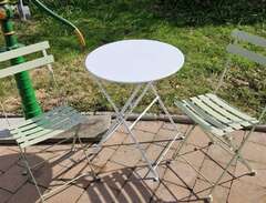 Cafébord och stolar