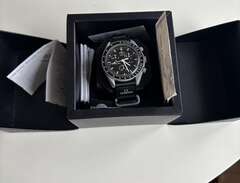 Omega x swatch mission to t...