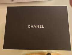 Chanel mössa cashmere box k...
