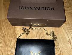 Louis Vuitton PO. Louise GM...