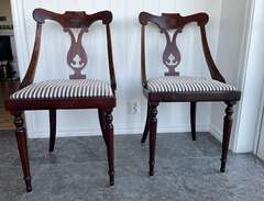 2 äldre stolar