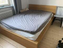 Säng IKEA Malm 140cm