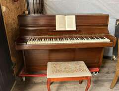 Danemann piano och sittpall