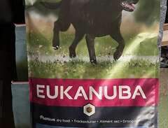 Eukanuba torrfoder för hundar