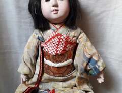 En Japansk docka 1890-1900...