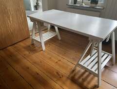 skrivbord IKEA linmon 75x15...