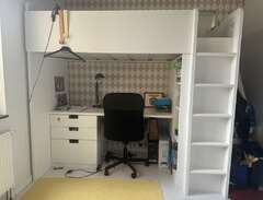 IKEA loftsäng 90 x 200 cm –...