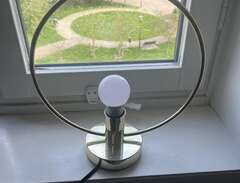 bordslampa från Mio