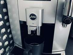 JURA E8 helautomatisk kaffe...