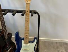 Fender Deluxe Player Strato...