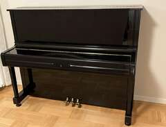 Yamaha U1A piano
