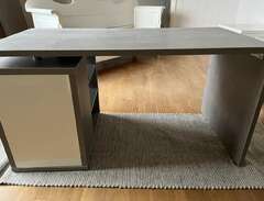 Skrivbord vit/betong